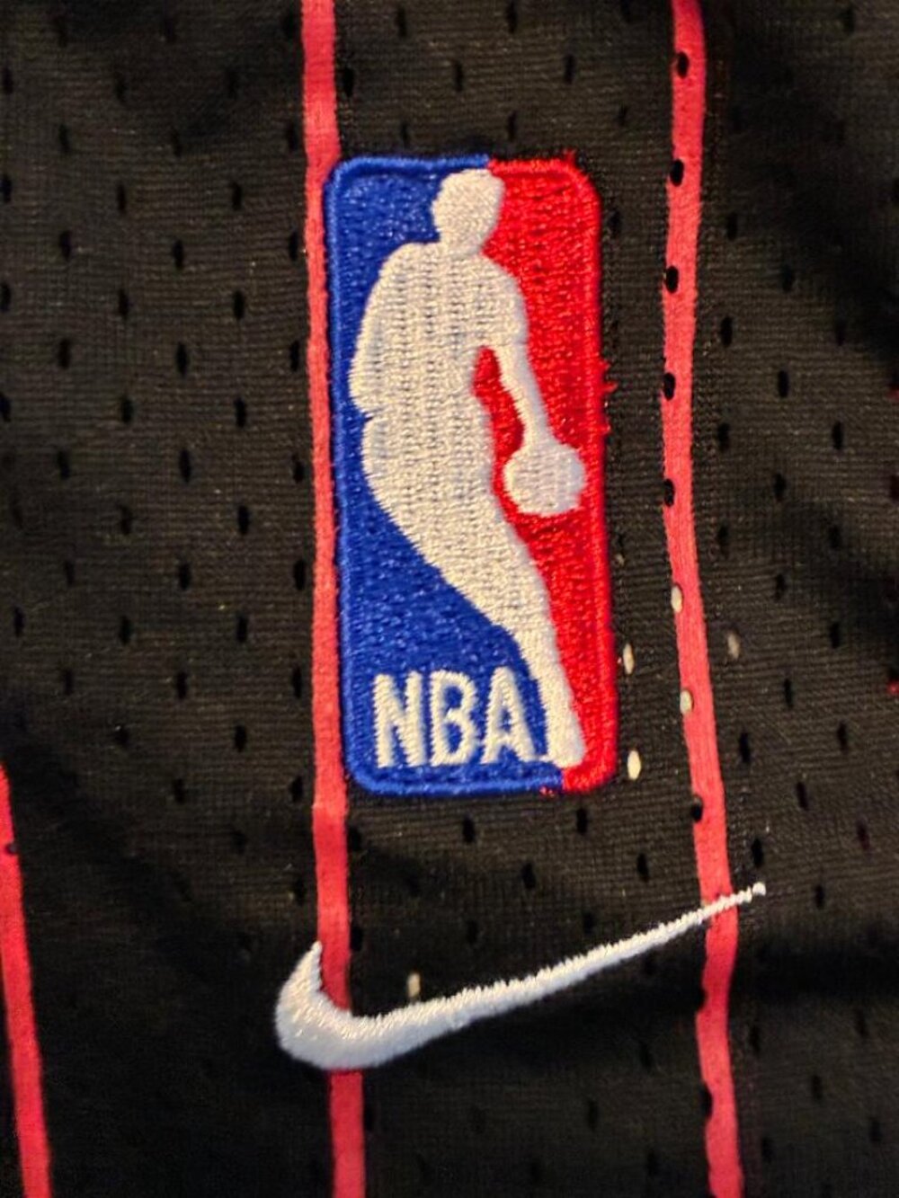 Nike Chicago Bulls Michael Jordan #23 Black Pinstripe Swingman Jersey Men's XL - Picture 8 of 10
